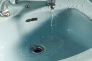 hydro jetting vs drain snake stubborn clogs Albuquerque